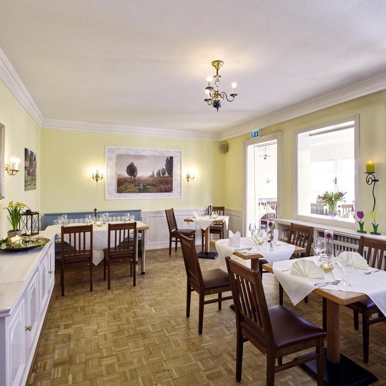 Hotel Hof Tuetsberg Биспинген Экстерьер фото