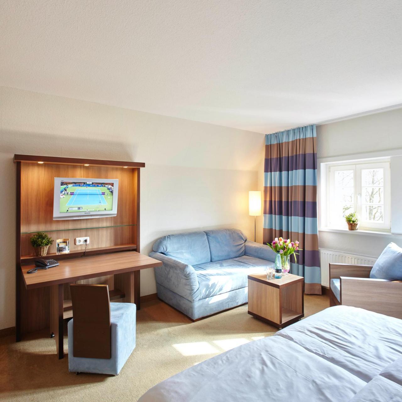 Hotel Hof Tuetsberg Биспинген Экстерьер фото